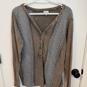 BKE Tan and Gray Ribbed Top